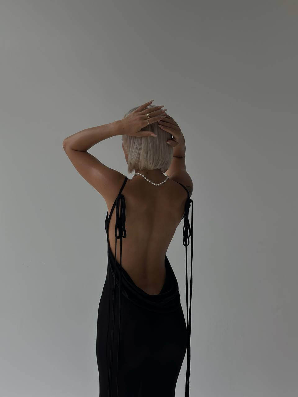 MILANA™️ |  Rygløs Kjole